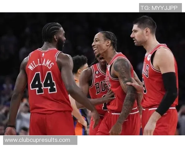 2012年4月9日公牛队与尼克斯队的精彩对决回顾与分析 2012年4月9日公牛队与尼克斯队的精彩对决回顾与分析